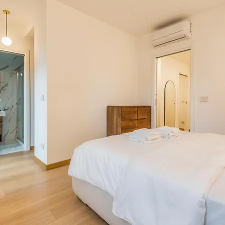 Luxury Via Montenevoso 4 Pax Wi-fi Appartement *