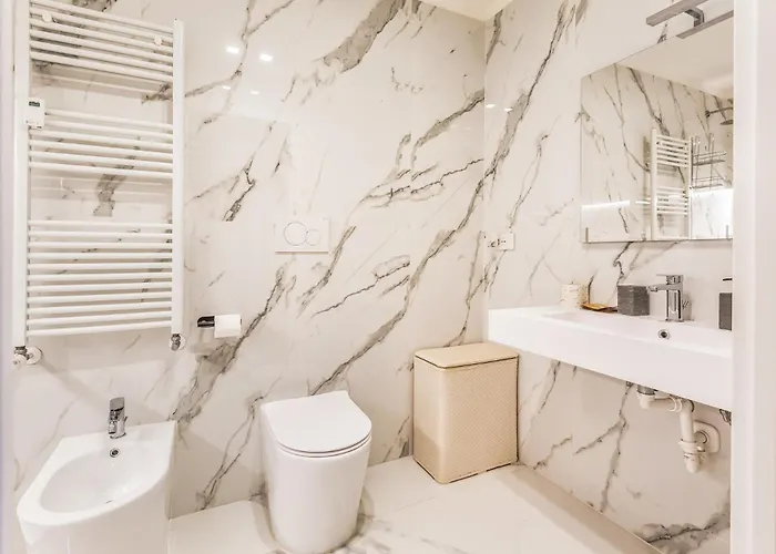 Luxury Via Montenevoso 4 Pax Wi-fi Apartment *